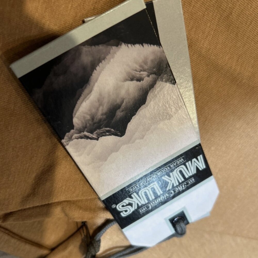 NEW LOT OF 4 GRAPHIC T SHIRTS MENS (SHORT SLEEVE) YELLOWSTONE /NATIONAL PARKS - Picture 10 of 11